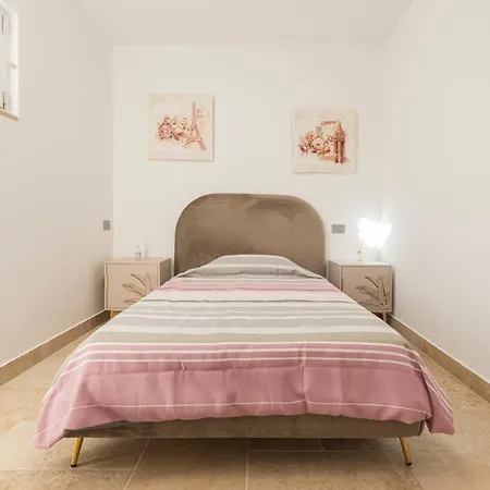 Di Mare Bed & Breakfast